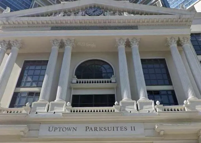 Hostel Uptown Parksuites Tower 1 Manila