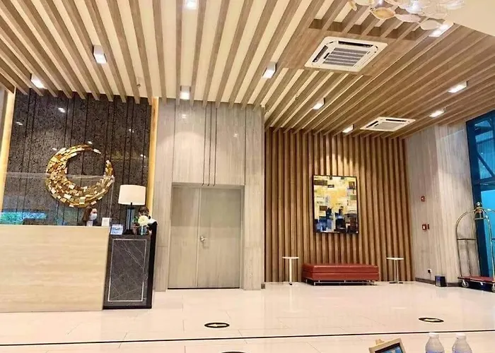 Uptown Parksuites Tower 1