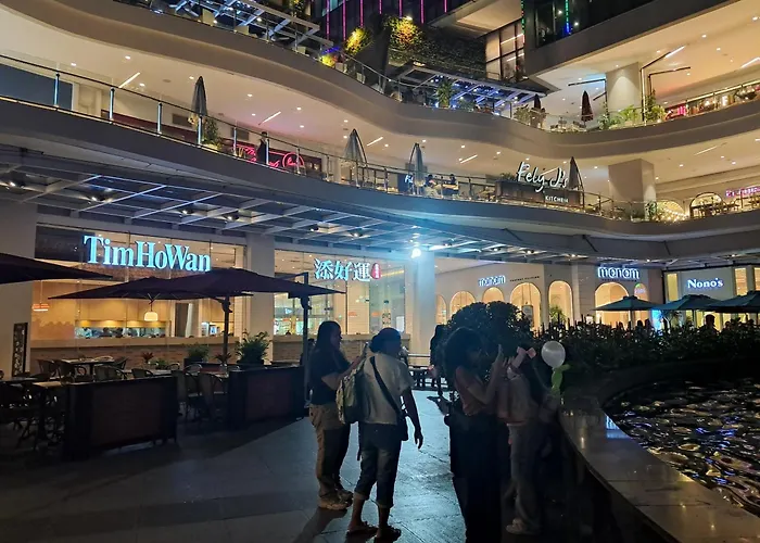 Uptown Parksuites Tower 1 Manila
